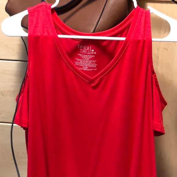 Red dress - Picture 2 of 2